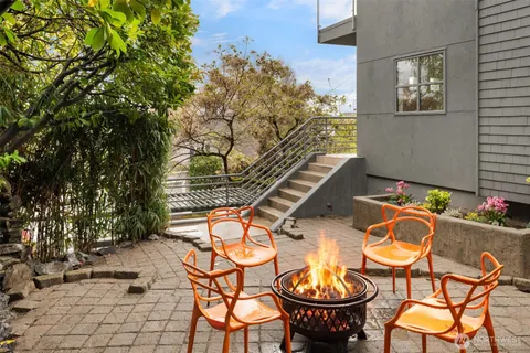 $2,395,000 | 603 Wellington Avenue, Seattle, WA 98122