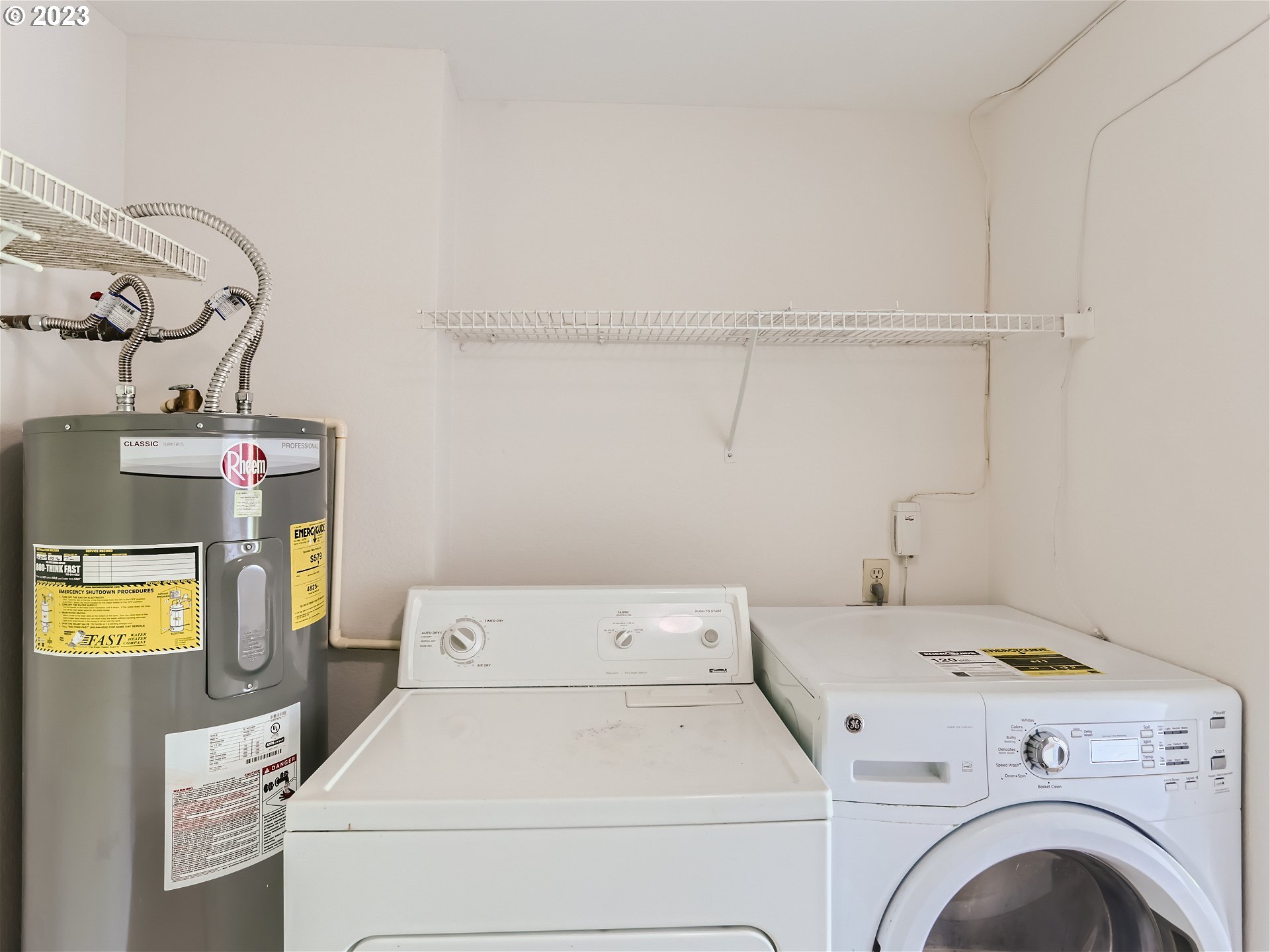 17532 Northwest Springville Road, Unit 4 Portland, OR 97229 - Photo 23 of 27 Gallery Image 23