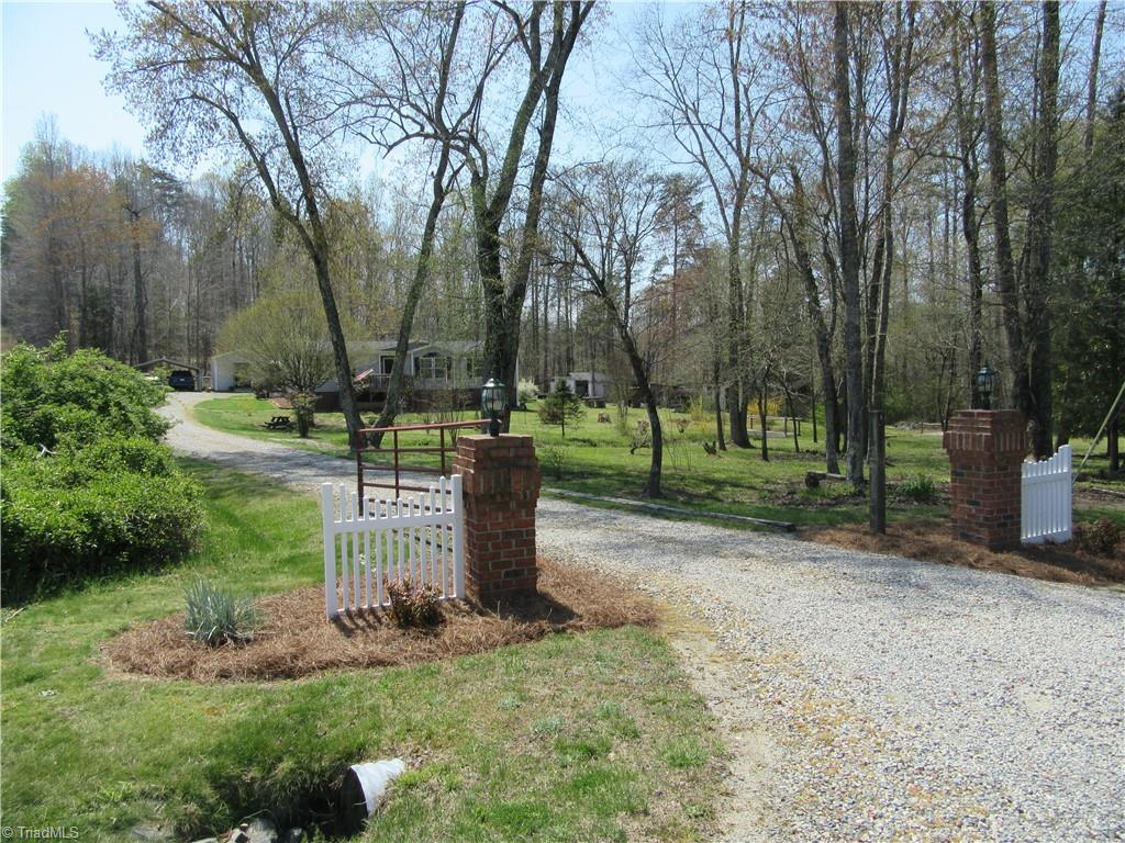 3591 Grubbs Road Walkertown, NC 27051 - Photo 2 of 41 Gallery Image 2