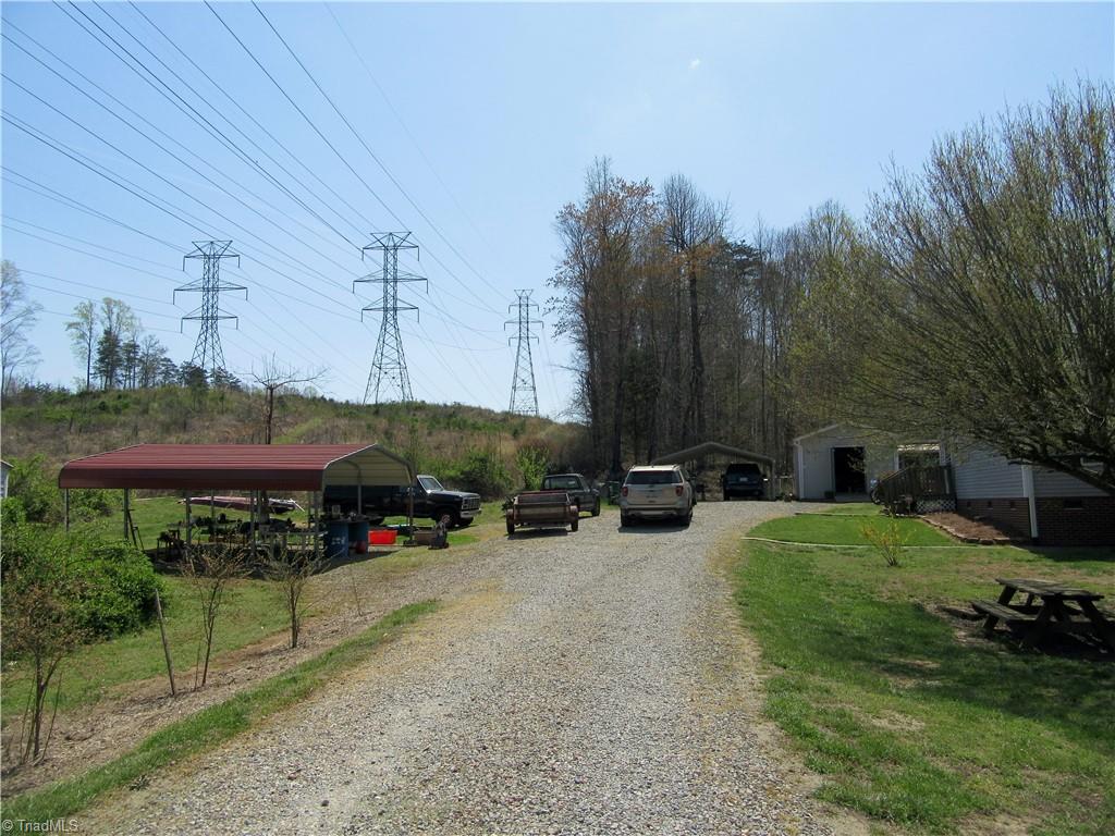 3591 Grubbs Road Walkertown, NC 27051 - Photo 3 of 41 Gallery Image 3