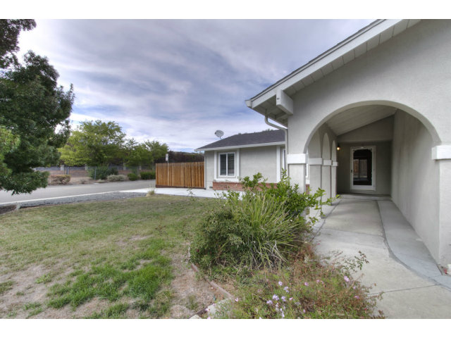2801 Bridgeport Avenue San Ramon, CA 94583 - Photo 2 of 16 a front view of a house with a yard