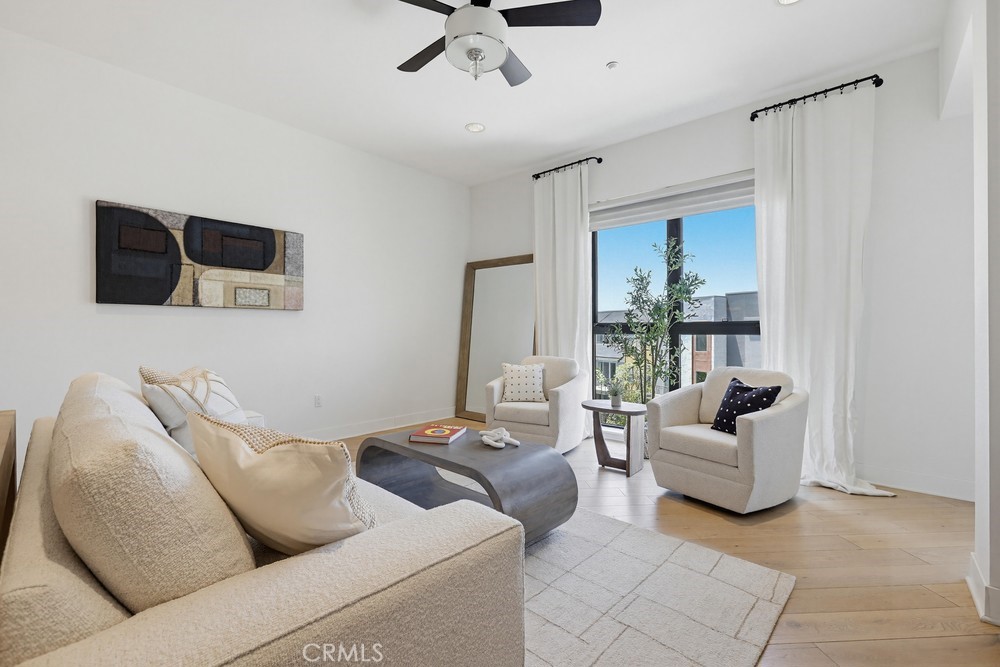 402 Rockefeller, Unit 406 Irvine, CA 92612 - Photo 4 of 75 Gallery Image 4