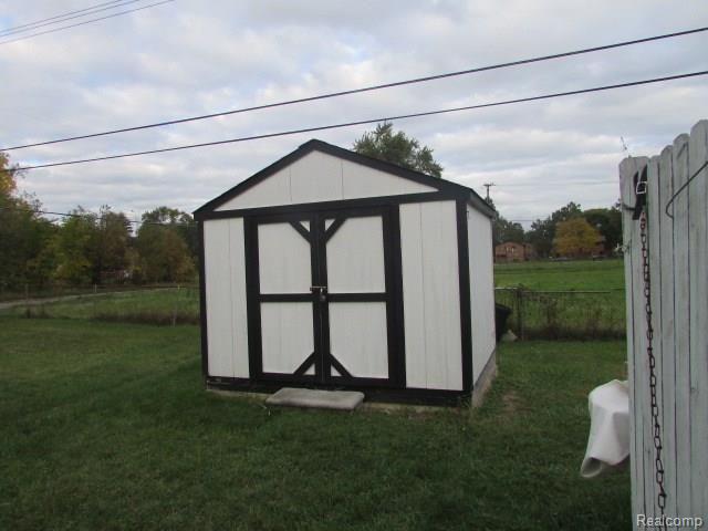 4317 Walnut Street Inkster, MI 48141 - Photo 4 of 21