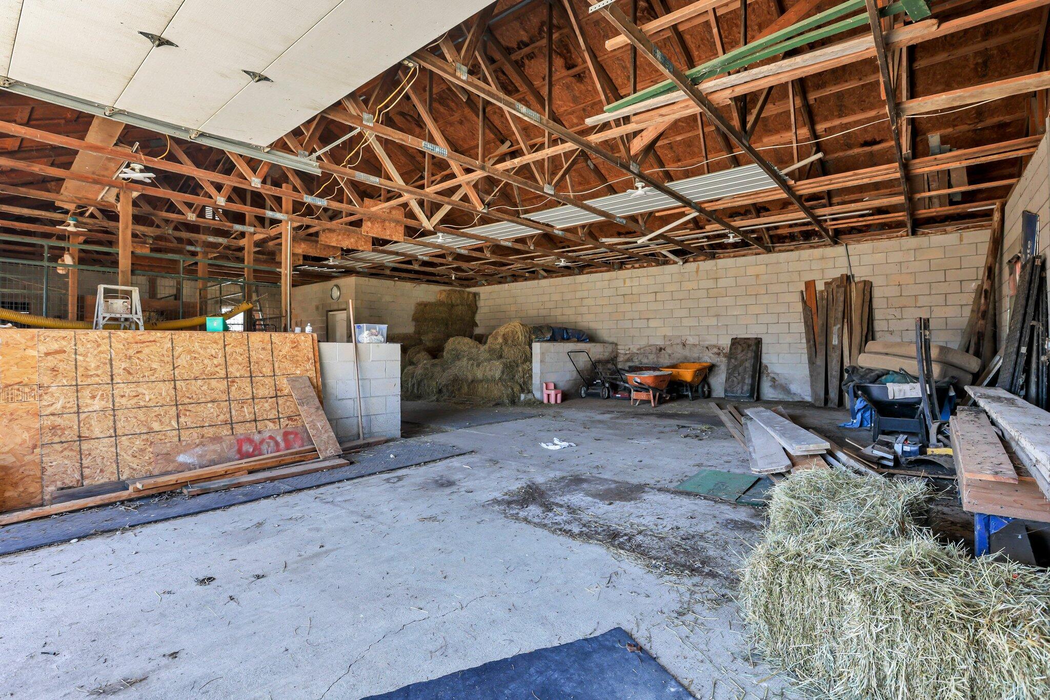 5225 Deeds Road Southwest Pataskala, OH 43062 - Photo 32 of 43 40' x 55' barn