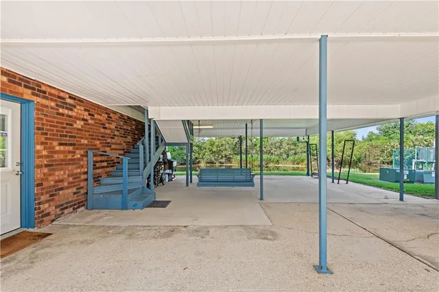 $285,000 | 3918 Benton Drive, Bourg, LA 70343