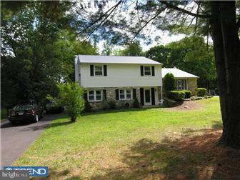 207 Mallard Road Holland, PA 18966 - Photo 1 of 9 Gallery Image 1