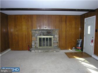 207 Mallard Road Holland, PA 18966 - Photo 5 of 9 Gallery Image 5
