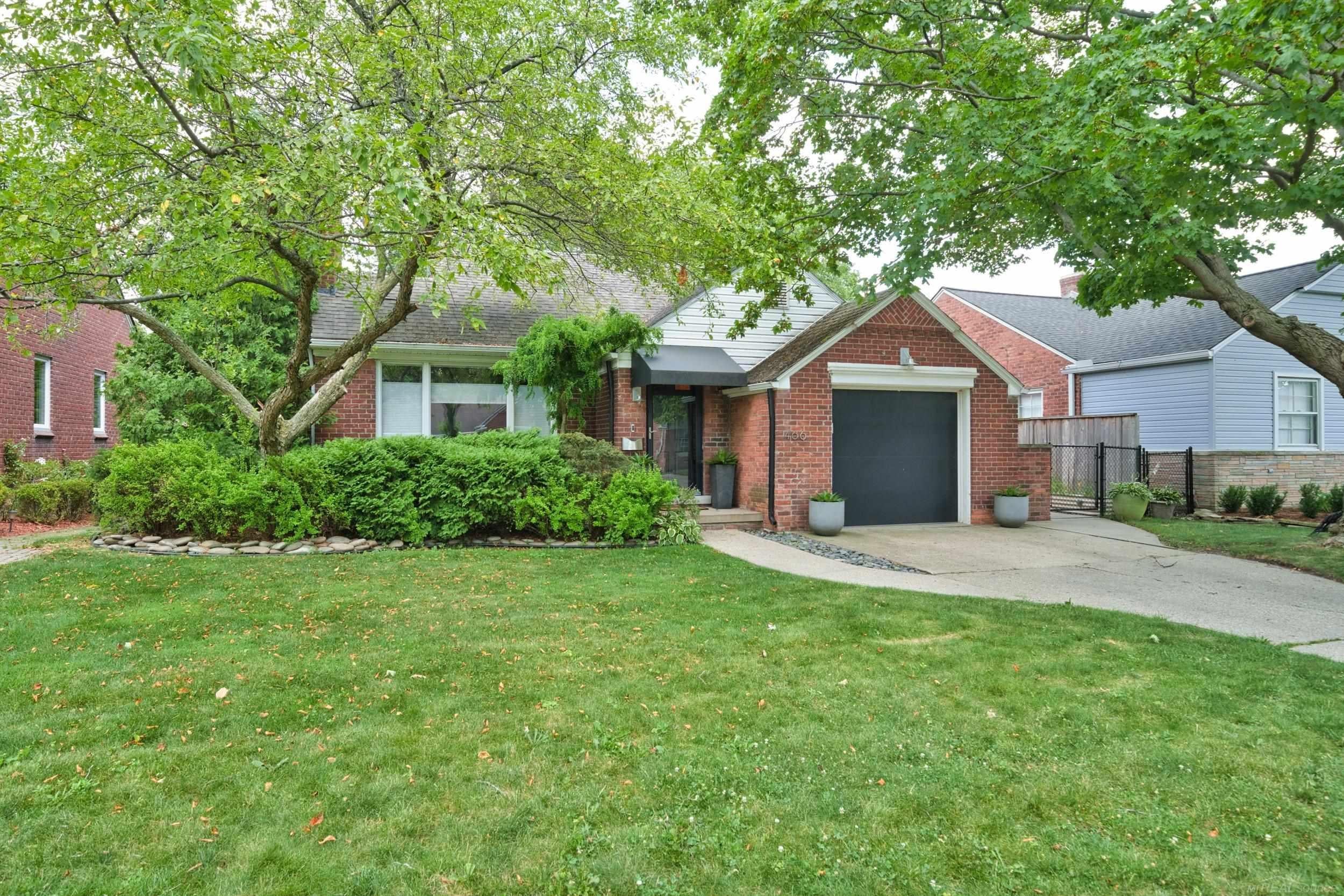 466 Lexington Road Grosse Pointe Farms, MI 48236 - Photo 3 of 42 Gallery Image 3
