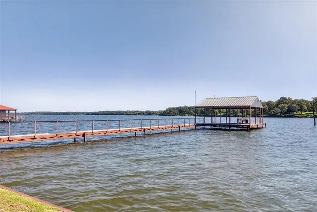 a view of a lake and outdoor space