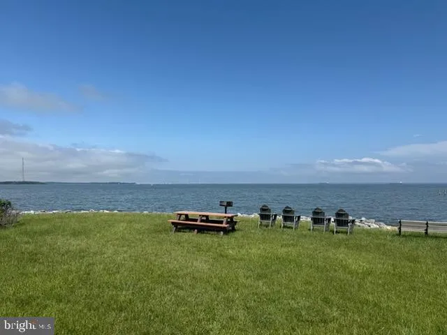 $2,750 | 7044 Harbor Drive, Unit T2, Annapolis, MD 21403