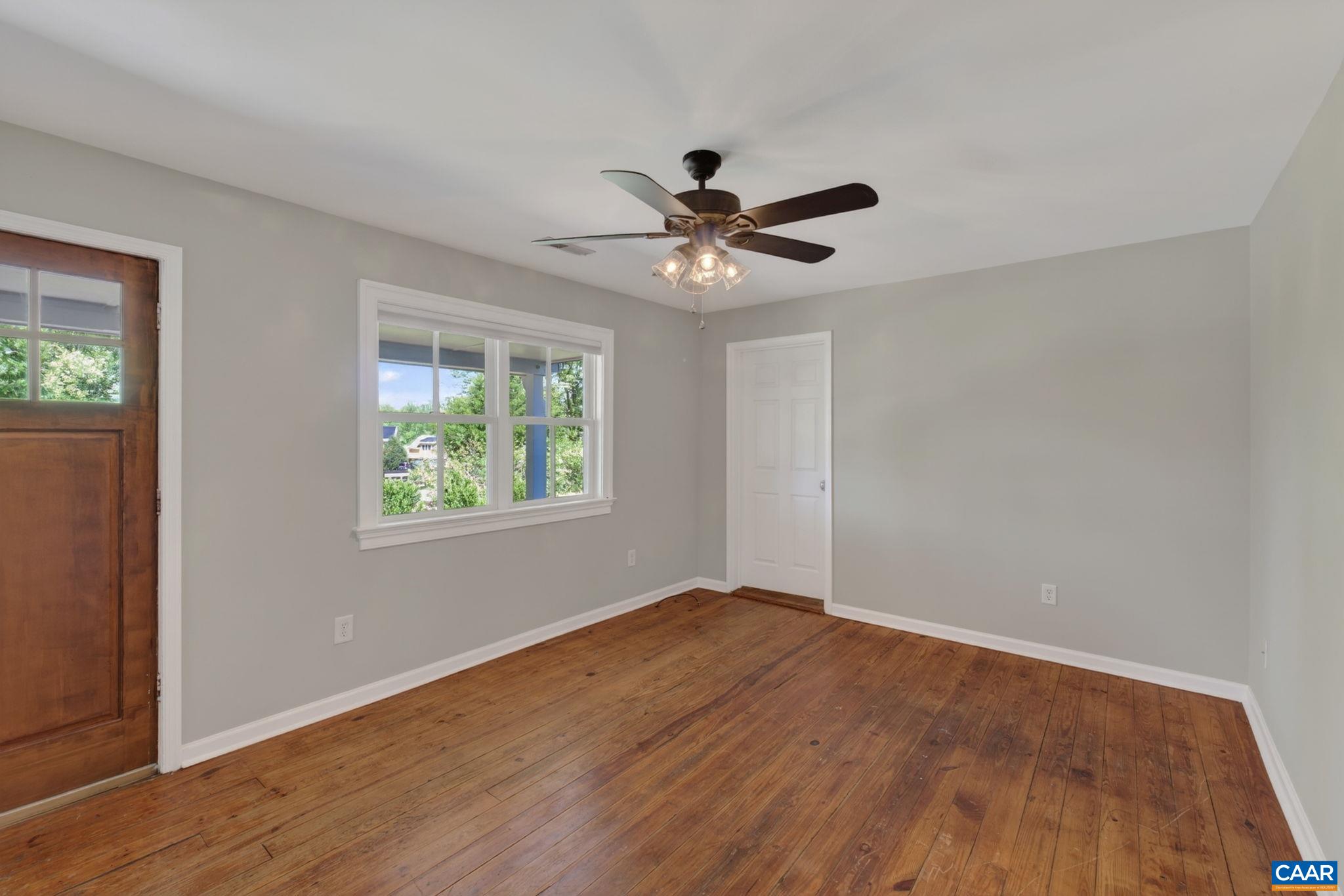 9702 Hatton Ferry Road Scottsville, VA 24590 - Photo 9 of 37