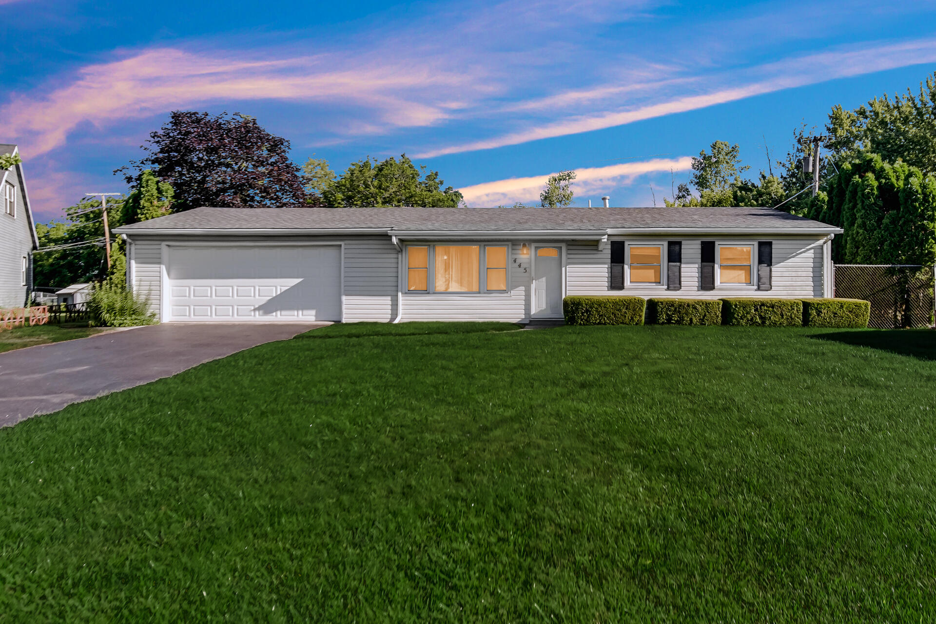 445 Plymouth Road Valparaiso, IN 46385 - Photo 2 of 31 1920x1280