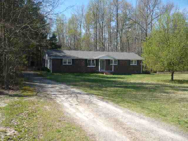 1111 Switzer Green Pond Road Woodruff, SC 29388 - Photo 4 of 9