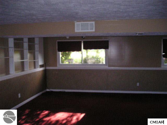 7591 South Chippewa Road Shepherd, MI 48883 - Photo 8 of 9 1771815-7.JPG