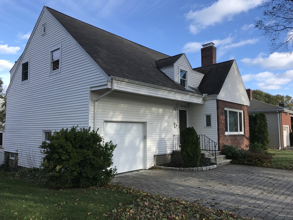 28 Ralph Road Marblehead, MA 01945 - Photo 1 of 20
