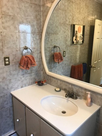 28 Ralph Road Marblehead, MA 01945 - Photo 11 of 20
