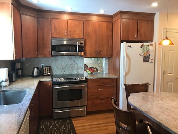28 Ralph Road Marblehead, MA 01945 - Photo 3 of 20