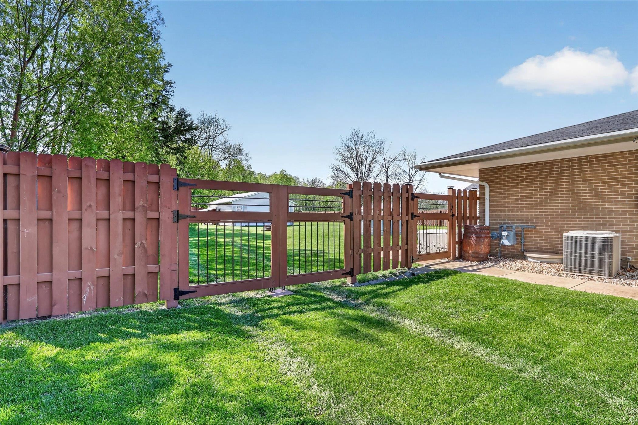 5138 East County Road South Beloit, WI 53511 - Photo 55 of 73