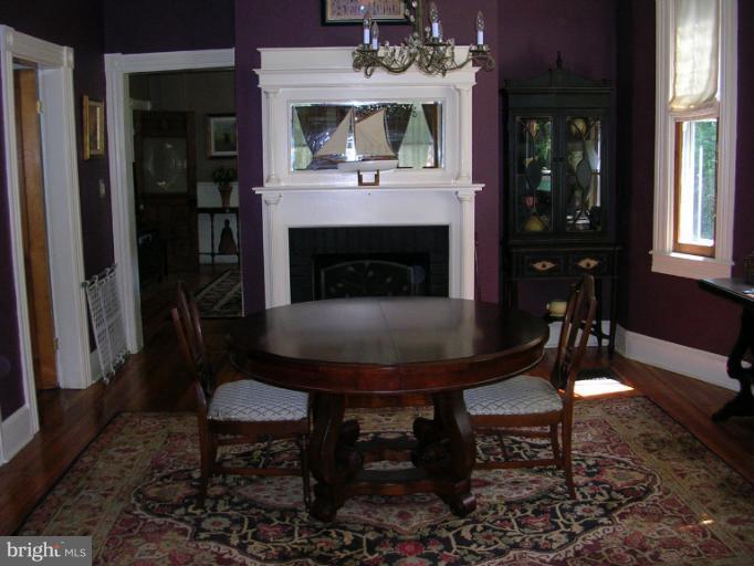 5007 Roland Avenue Baltimore, MD 21210 - Photo 13 of 24 Dining Room