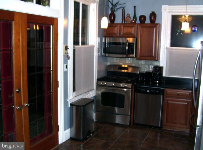 5007 Roland Avenue Baltimore, MD 21210 - Photo 20 of 24 Kitchen