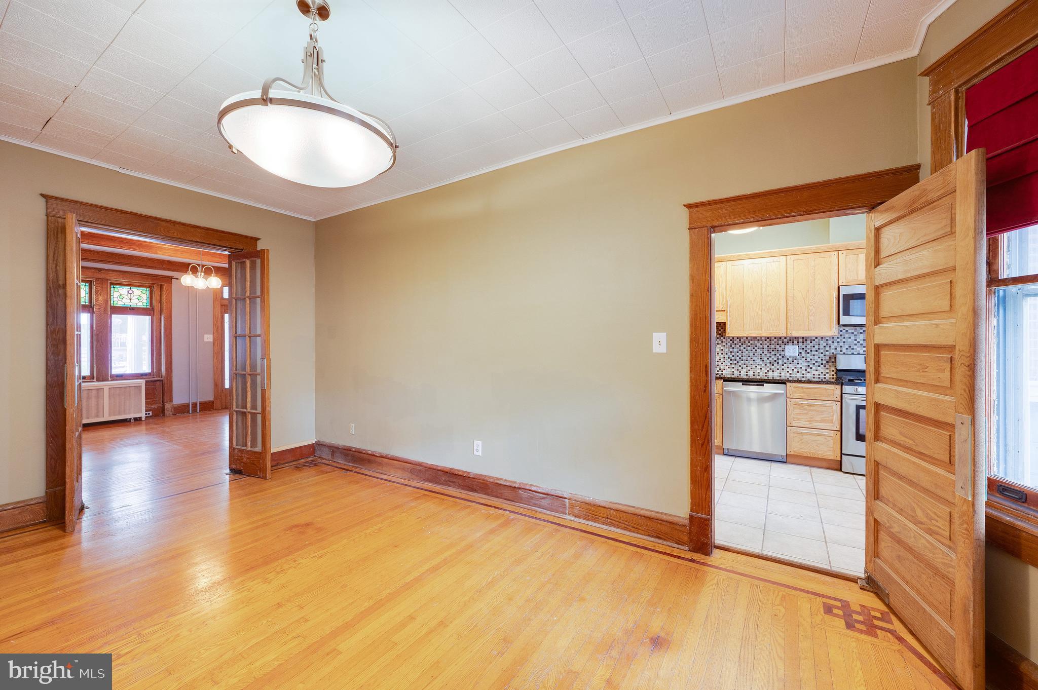 402 Spring Street Reading, PA 19601 - Photo 13 of 37 Dining room