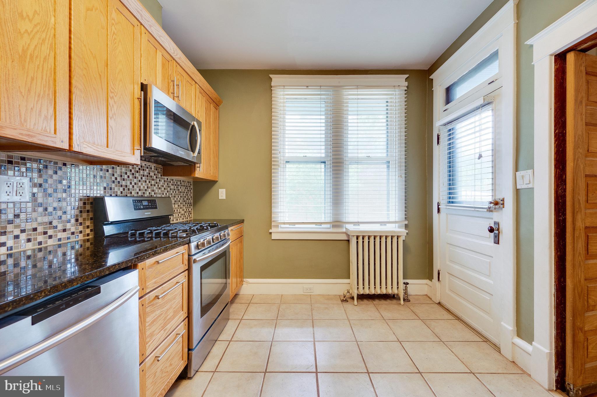 402 Spring Street Reading, PA 19601 - Photo 17 of 37 Kitchen