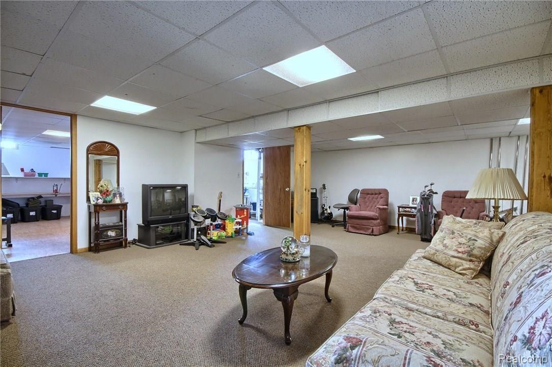 14752 Reeck Road Southgate, MI 48195 - Photo 18 of 29 Finished Lower Level l.jpg