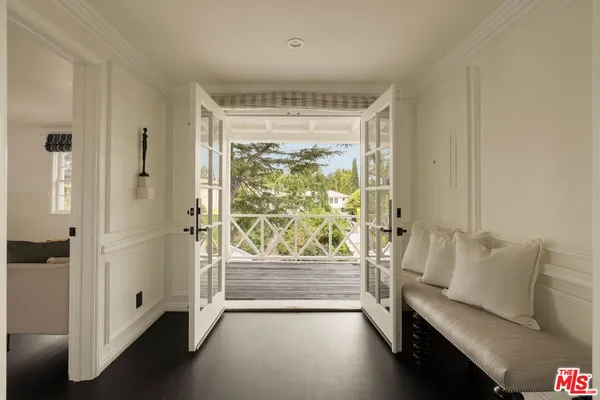 $6,995,000 | 10428 Wyton Drive, Los Angeles, CA 90024