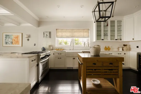 $6,995,000 | 10428 Wyton Drive, Los Angeles, CA 90024