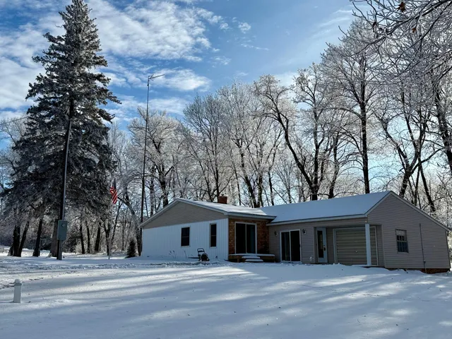 $469,900 | 10007 Alcott Drive, Sauk Centre, MN 56378