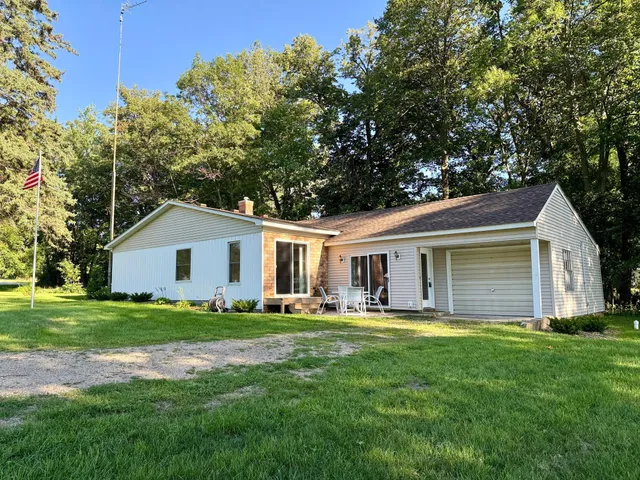 $469,900 | 10007 Alcott Drive, Sauk Centre, MN 56378