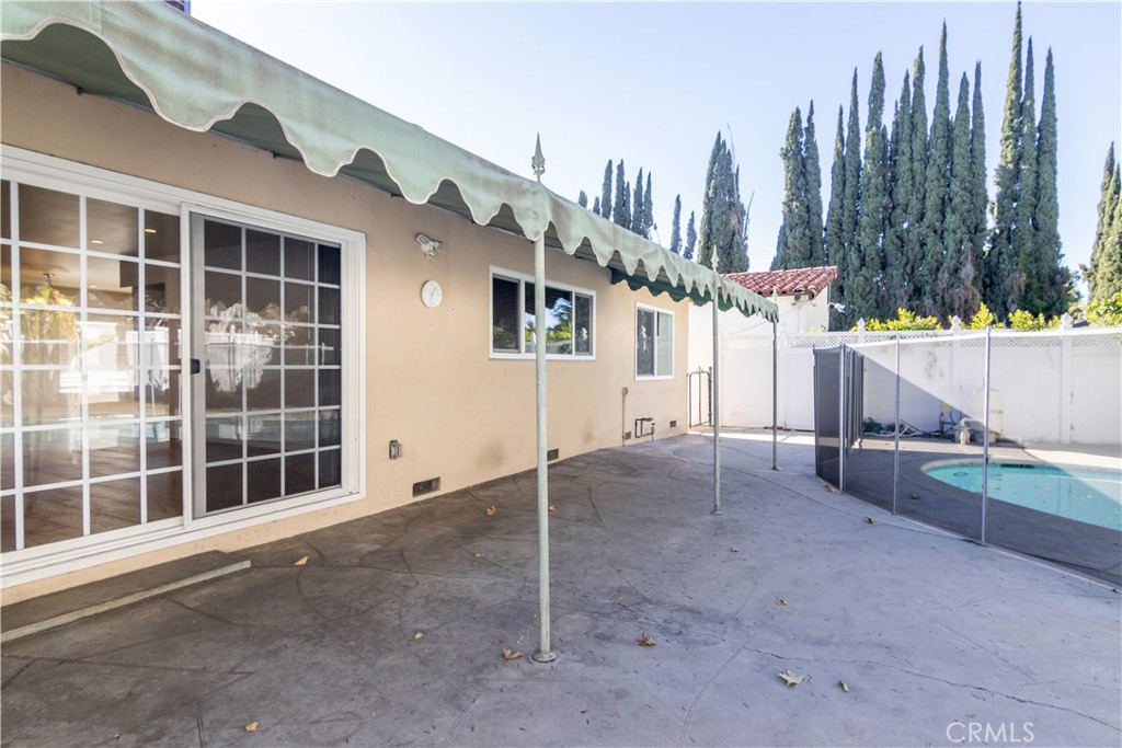 15439 Vose Street Van Nuys, CA 91406 - Photo 19 of 22 a view of a house with a street