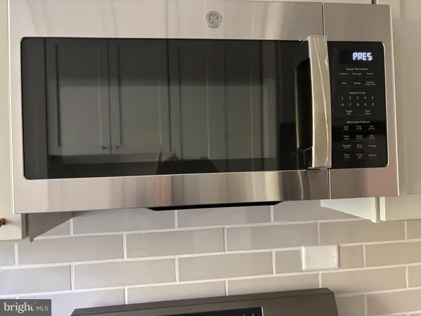 $289,500 | 106 North George Mason Drive, Unit 4, Arlington, VA 22203