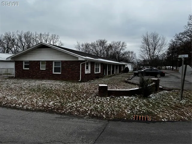 $330,000 | 1401 Colony Park Drive, Scott City, MO 63780