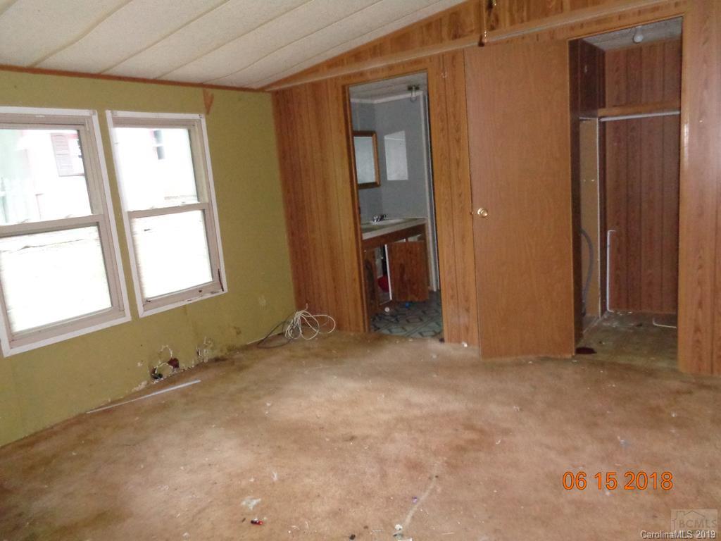 350 3rd Street Southeast Conover, NC 28613 - Photo 10 of 16 Gallery Image 10