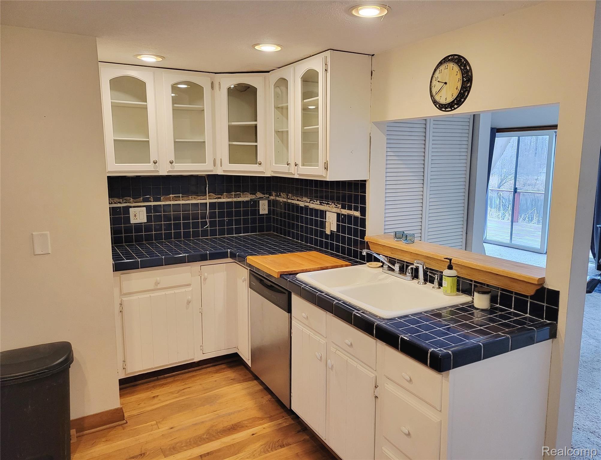 219 Dockham Road Columbiaville, MI 48421 - Photo 15 of 41 20220330_135032.jpg