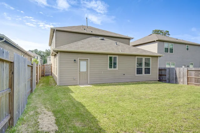 $2,450 | 338 Shady Cedar Hl Lane, Willis, TX 77378