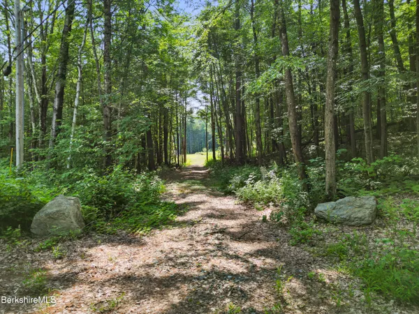 $229,000 | 468 Skyboro Road, Pownal, VT 05261
