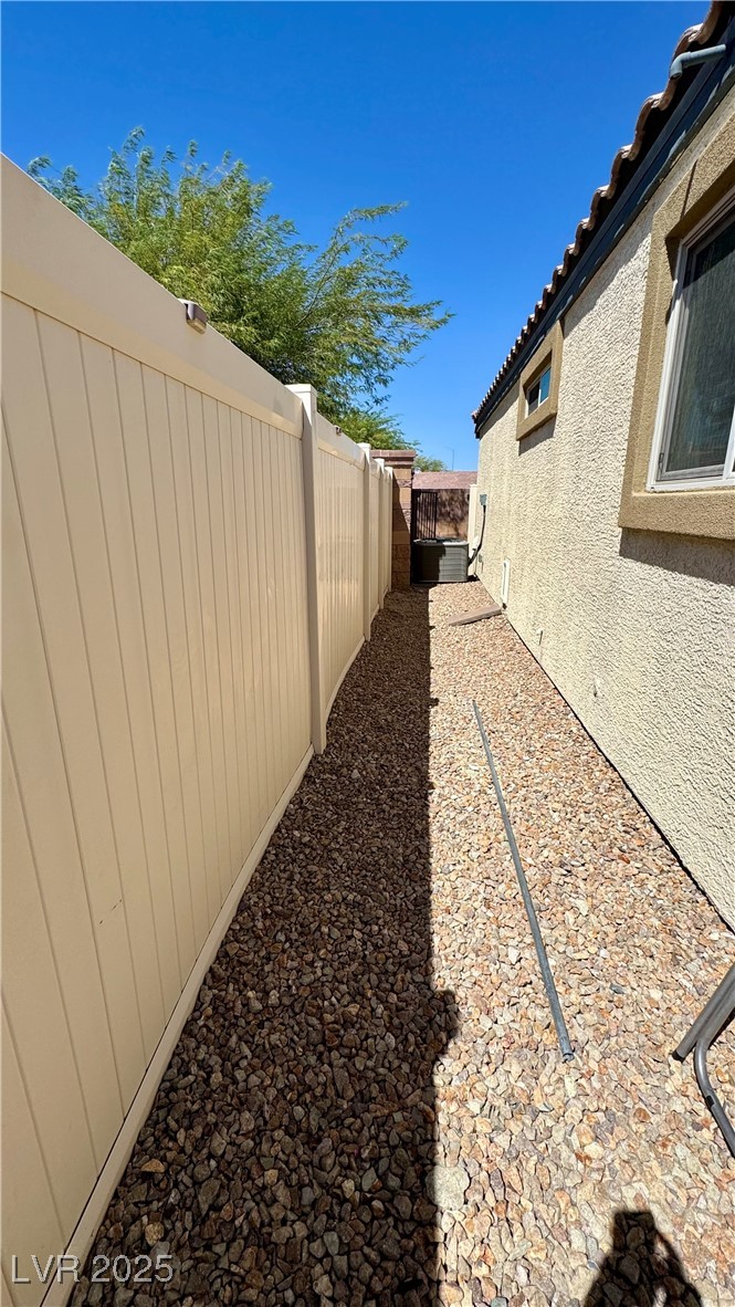 2293 Chandler Ranch Place Laughlin, NV 89029 - Photo 22 of 23 View of yard