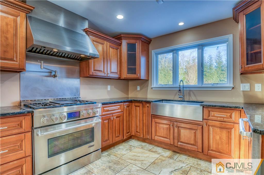 14 Queens Road East Brunswick, NJ 08816 - Photo 14 of 27 Gallery Image 14