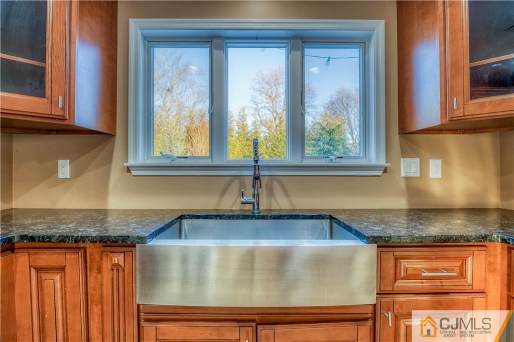 14 Queens Road East Brunswick, NJ 08816 - Photo 16 of 27 Gallery Image 16