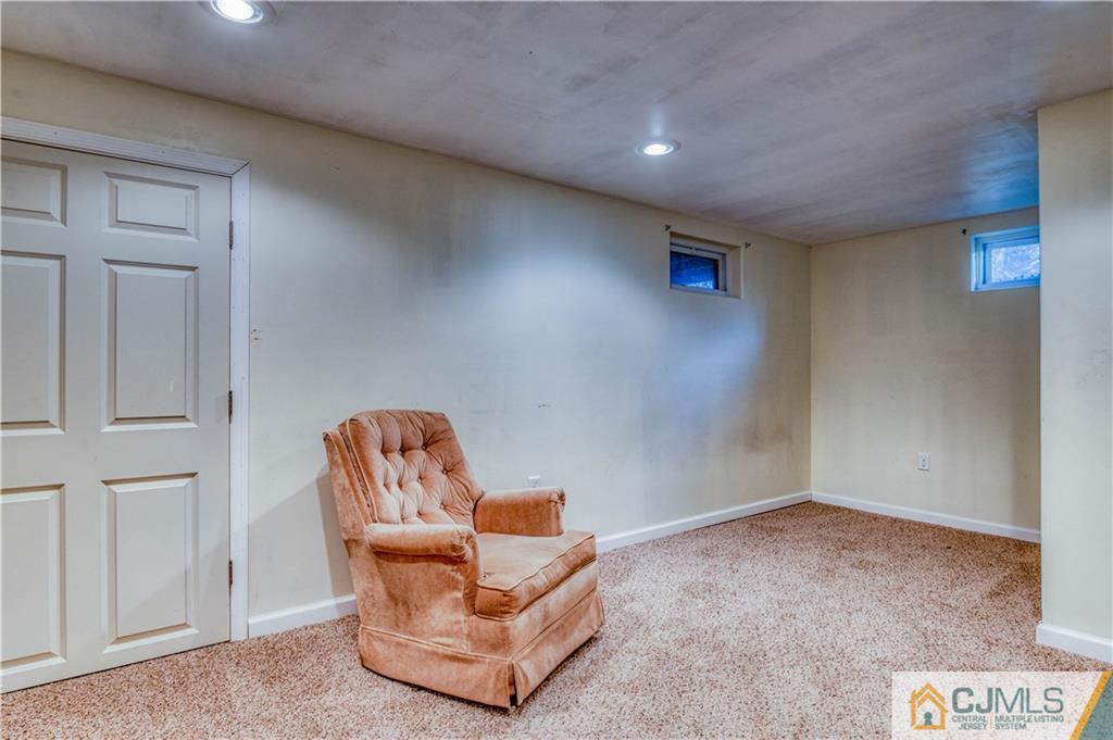 14 Queens Road East Brunswick, NJ 08816 - Photo 24 of 27 Gallery Image 24