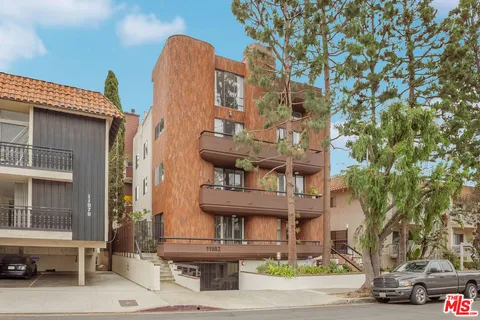 $1,379,000 | Undisclosed Address, Los Angeles, CA 90049