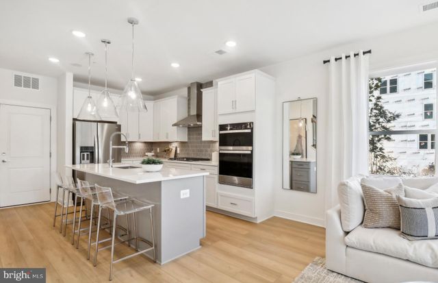 $594,460 | 16096 Frederick Road, Rockville, MD 20850