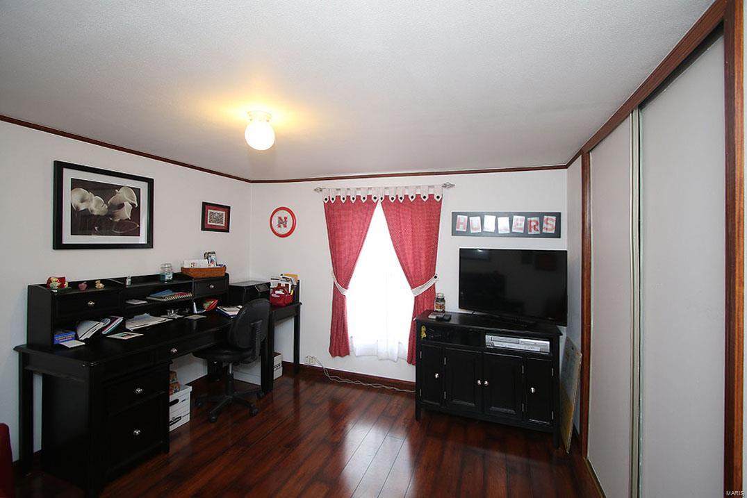 1944 Klaus-Geiger Road Highland, IL 62249 - Photo 12 of 41