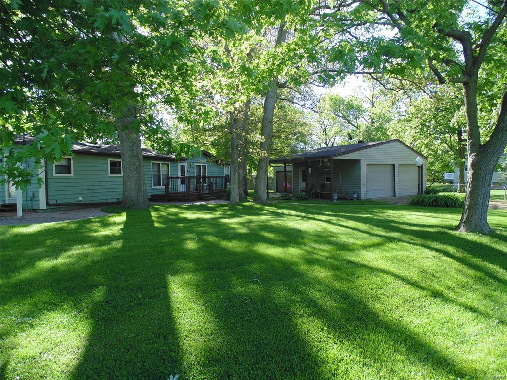 1944 Klaus-Geiger Road Highland, IL 62249 - Photo 14 of 41
