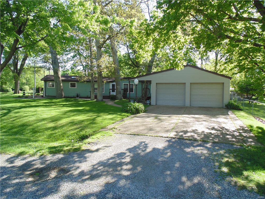 1944 Klaus-Geiger Road Highland, IL 62249 - Photo 15 of 41