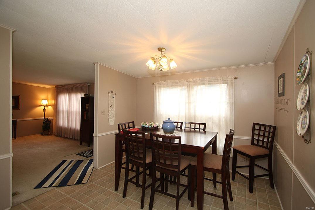 1944 Klaus-Geiger Road Highland, IL 62249 - Photo 4 of 41