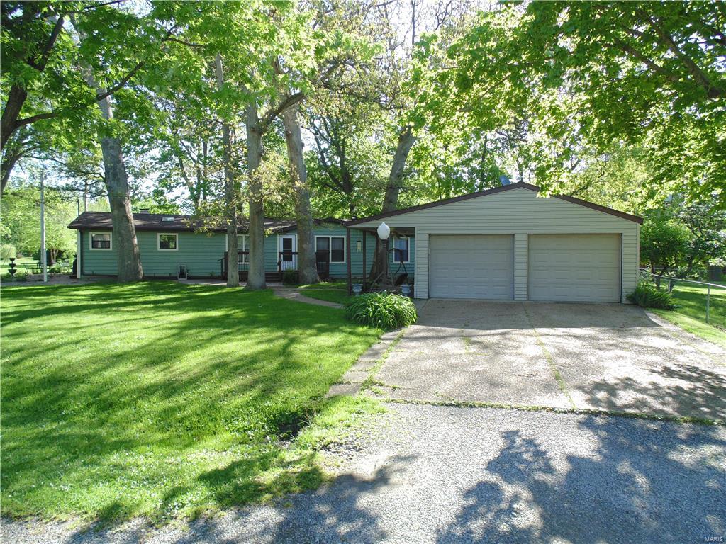 1944 Klaus-Geiger Road Highland, IL 62249 - Photo 37 of 41
