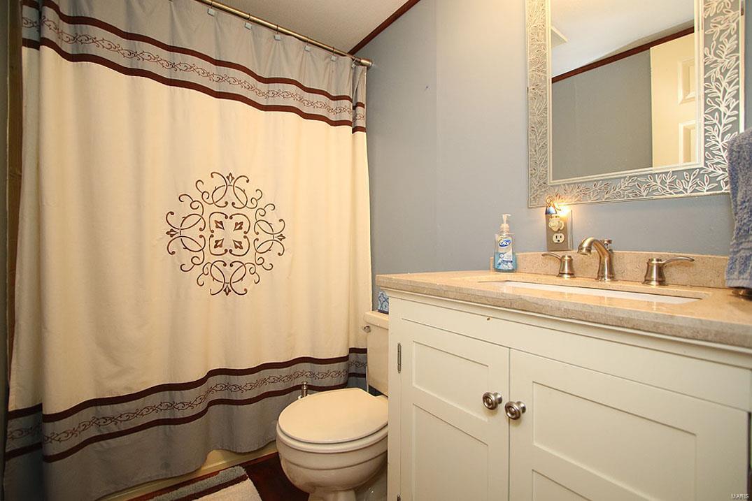 1944 Klaus-Geiger Road Highland, IL 62249 - Photo 8 of 41